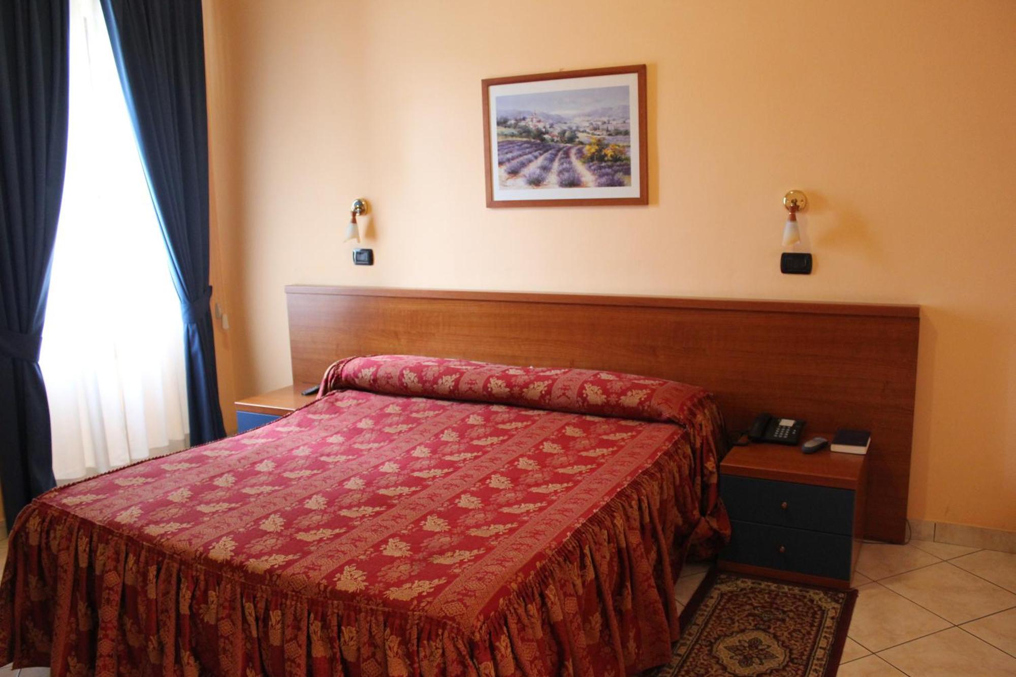 Hotel Legnano Exterior photo